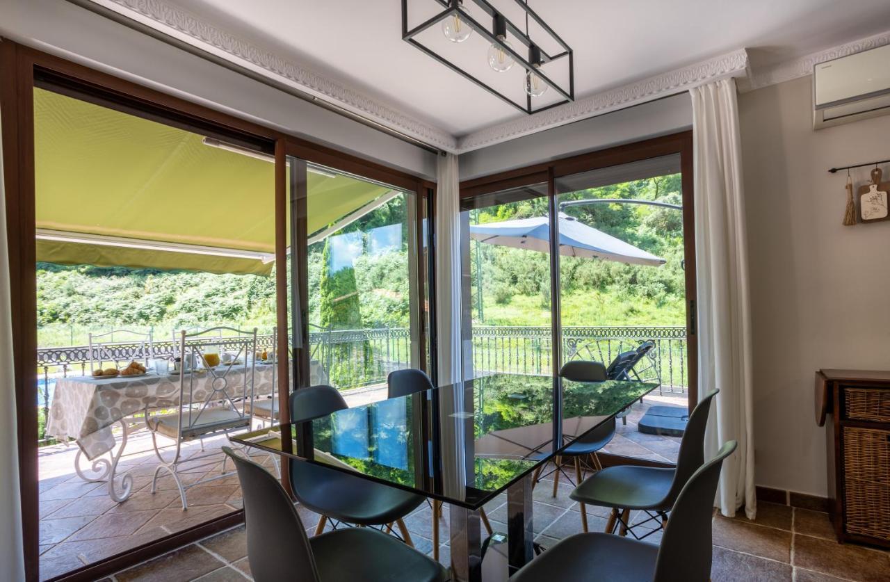 Sarren Villa Pool Бермео Екстериор снимка