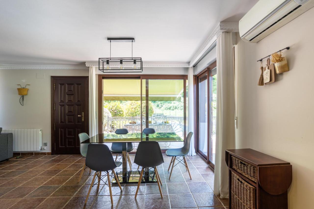 Sarren Villa Pool Бермео Екстериор снимка